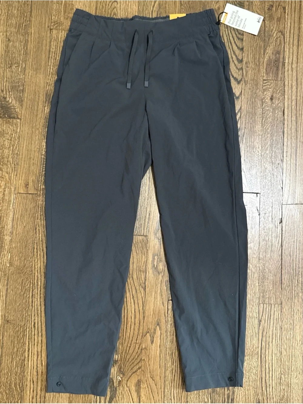NWT Women’s REI Beyonder Joggers Moisture Wicking Snap Adjustable Hem Hiking M